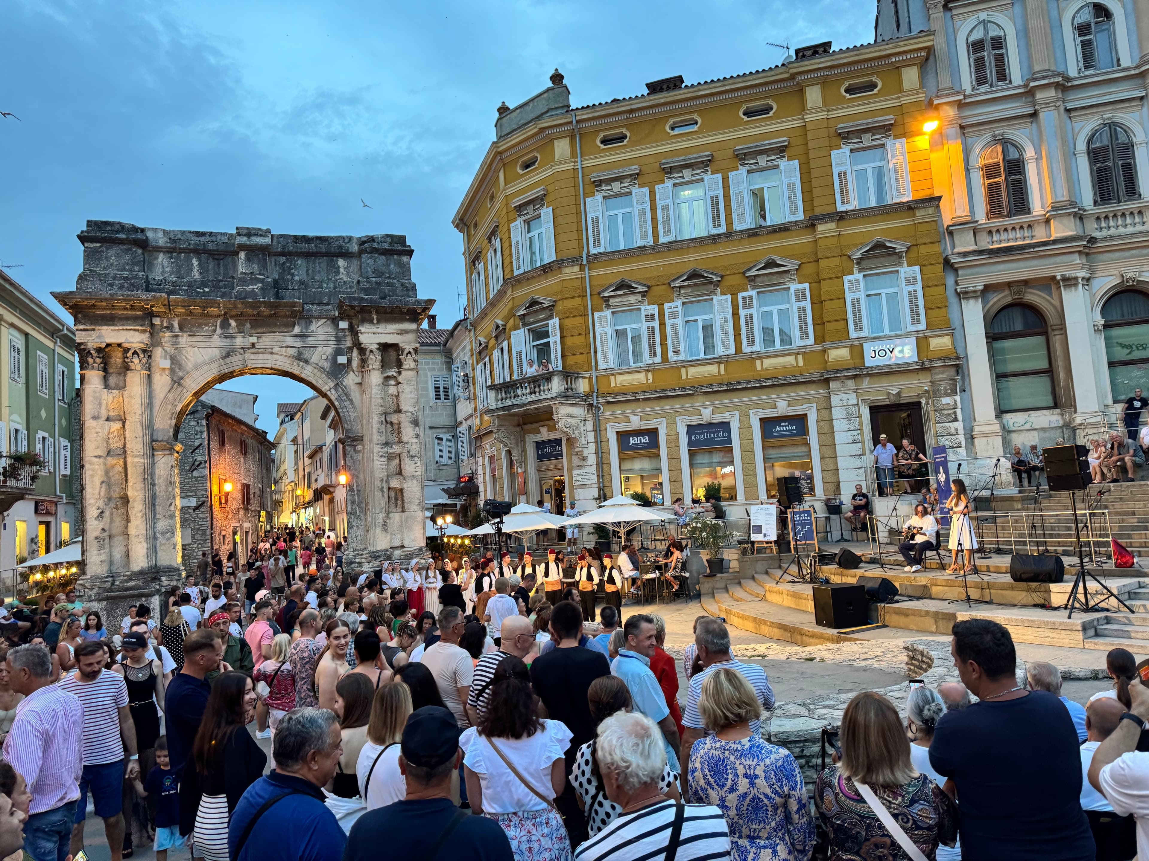 Pula: History & Local Life (6/8)